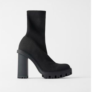 ZARA SOCK STYLE CHUNKY HEELED BOOTS